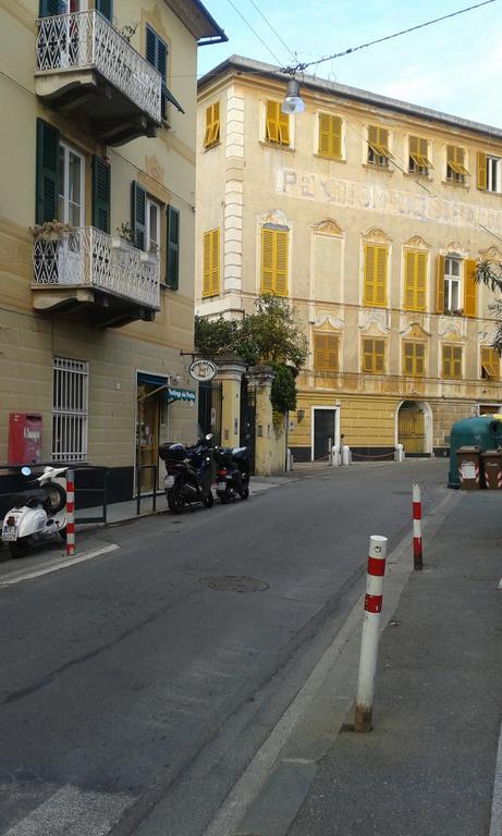 Casa Tra Il Verde E Il Blu Genova Exterior foto